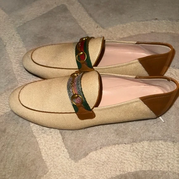 Gucci Tan and Brown Loafers with Green Accent - Picture 13 of 16